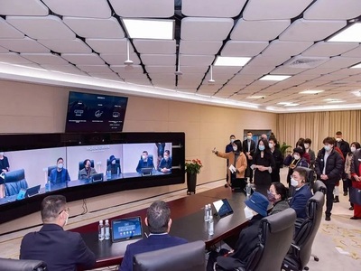 外國駐廈領事官員參訪湖里創新園，共話網絡科技研發新機遇